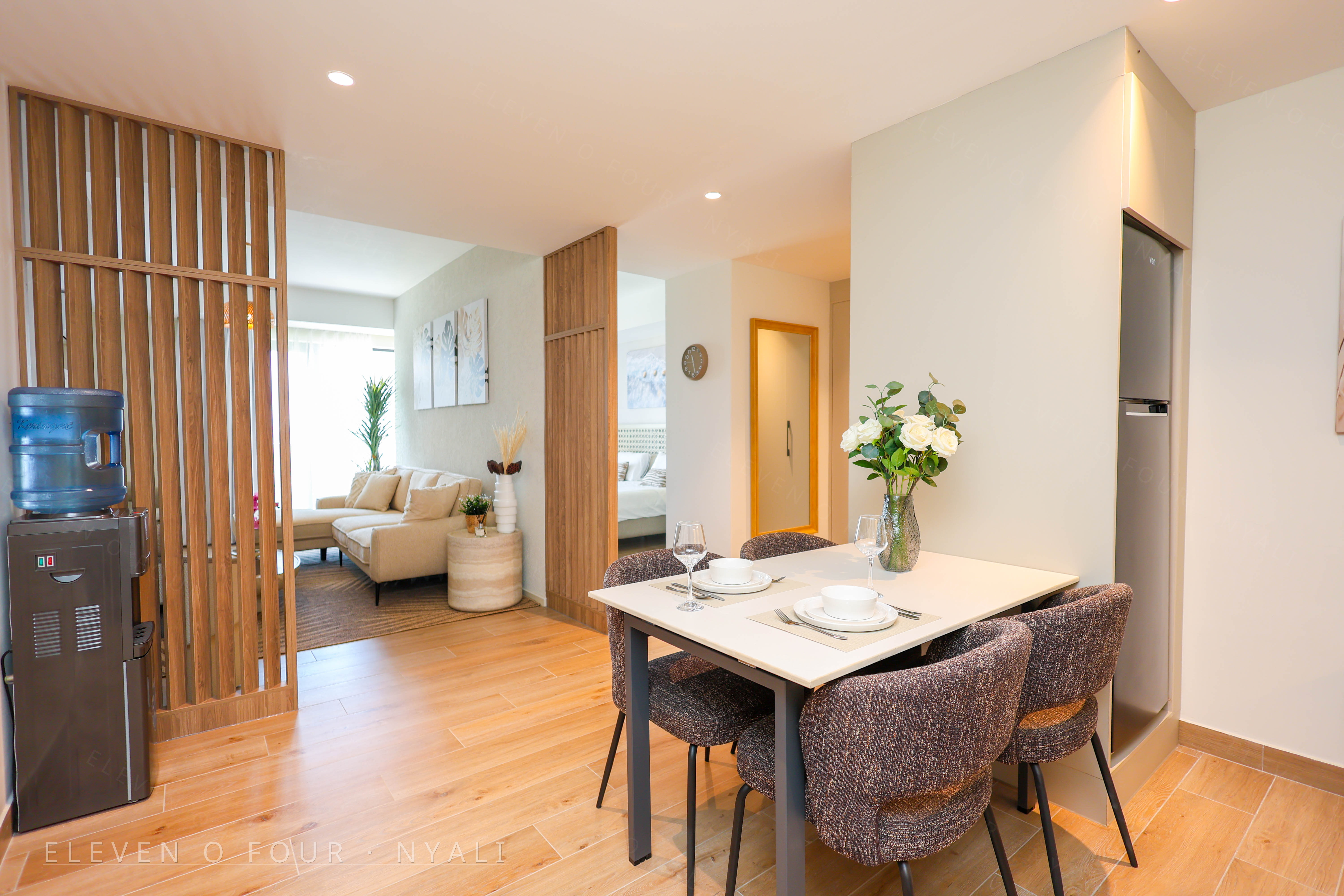 Dining area and open-plan kitchen at Eleven O Four